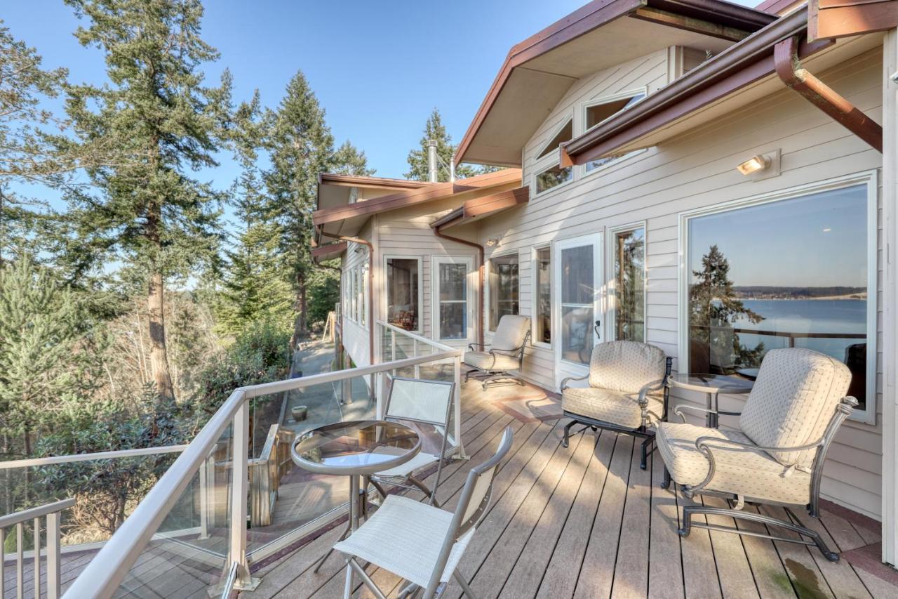 Seascape Lodge Freeland Exterior photo
